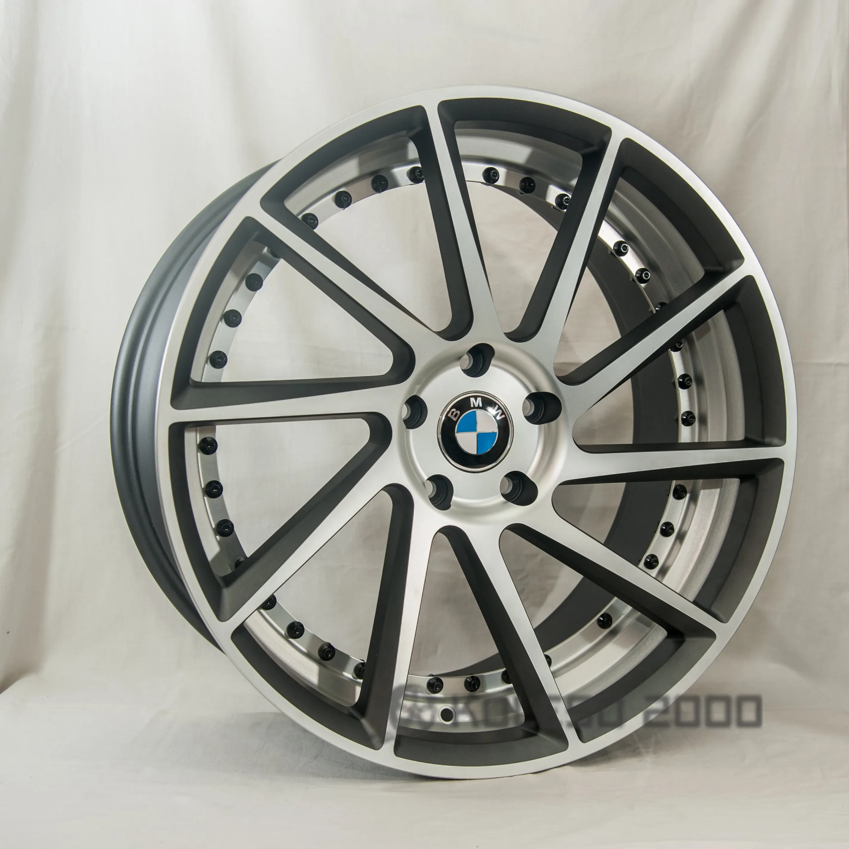 Replica BMW GT ER031-R 9.5x20 5x120 ET35 DIA 74.1 MBM Replica BMW GT ER031-R 9.5x20 5x120 ET35 DIA 74.1 MBM